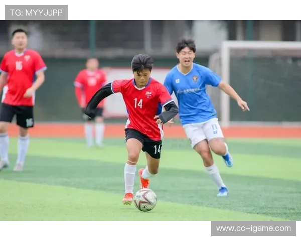 原州新世代与全州的激烈对决展现足球新风潮与传统强队的碰撞